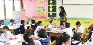 நாட்டிலுள்ள 528 தமிழ்ப் பள்ளிகளில் மூன்று மட்டுமே பாழடைந்தவை என நாடாளுமன்றத்தில் தகவல்