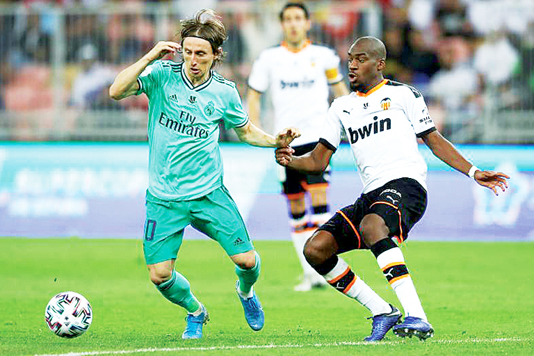 சூப்பர் லீக் கிண்ணப் போட்டியில் இறுதியாட்டத்தில் ரியல் மெட்ரிட்