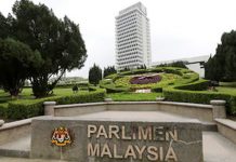 Baki 132 Ahli Parlimen menghadap Agong hari ini