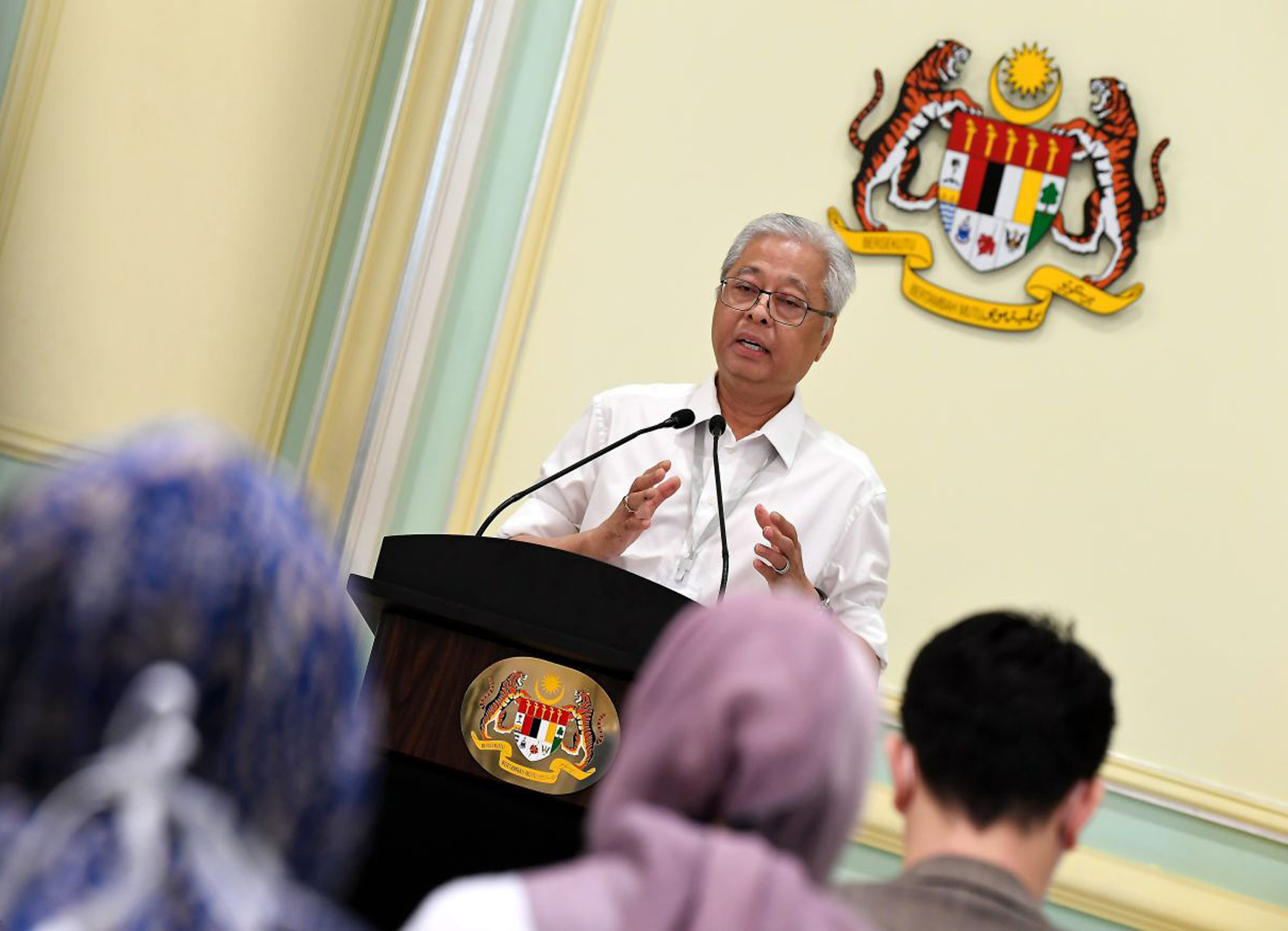 எத்தனை மலேசியர்கள் வெளிநாட்டில் சிக்கித் தவிக்கிறார்கள் – என்னிடம் தகவல் இல்லை – டத்தோஶ்ரீ இஸ்மாயில் சப்ரி யாகோப்