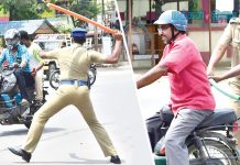 சுளீர்..! சுளீர்..! லத்தி அடி!