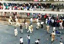 மும்பையில் திடீர் போராட்டம்- போலீசார் தடியடி