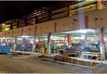 பெட்டாலிங் ஜெயா ஜாலான் ஒத்மான் சந்தையில் அகன்றது முள்வேலி