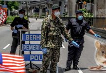 எதிரிகளை எட்ட விடாதீர்!