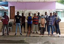 பூர்வக்குடி மக்களுக்கு உணவு பொட்டலங்கள் வழங்கப்பட்டன