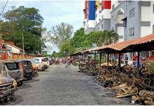 கோம்பாக் பிபிஆரில் 53 மோட்டார் சைக்கிள்கள், 10 கார்கள் தீயில் அழிந்தன