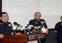 Buku hina Jata Negara, polis rampas 313 naskhah belum terjual