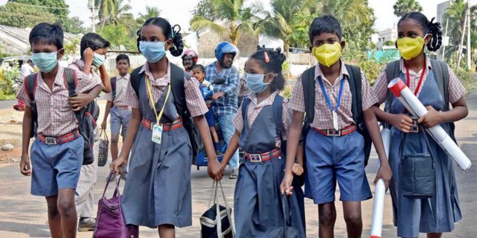 lkg india students