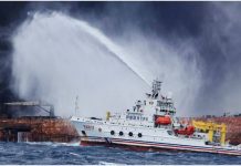 சீனாவில் சரக்கு கப்பலுடன் எண்ணெய் கப்பல் மோதல் – 8 மாலுமிகள் பலி