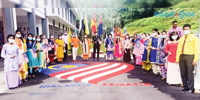 mengelambu school