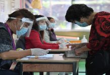 Rakyat Sabah mengundi dalam suasana pematuhan SOP Covid-19