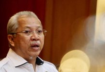 பாரிசான் நேஷனல் செயலாளர் அன்னுவார் தனிமைப்படுத்தப்பட்டுள்ளார்