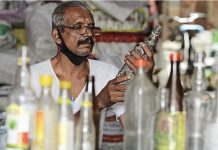 பினாங்கில் கடைசி கண்ணாடி மறுசுழற்சியாளர் பரமசிவம்