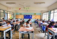 ஏழை மாணவர்கள் பள்ளியைத் தவிர்க்கிறார்கள்