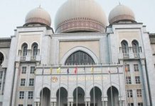 தூக்கிலிருந்து தப்பினார்