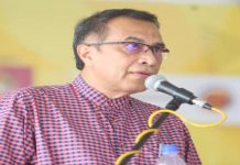 Muhyiddin isi kuota 16 senator yang ditinggalkan Mahathir, kata Husam