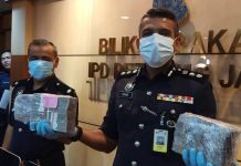 சட்ட விரோத சூதாட்டத்தில் ஈடுபட்ட 4 பேர் கைது