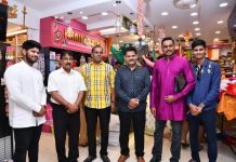 ராஜி குழுமத்தின் ஏற்பாட்டில் டத்தோ ஶ்ரீ சரவணன் தலைமையில் தீபாவளி அன்பளிப்பு