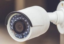 லேடீஸ் ஹாஸ்டல் பாத்ரூமில் கேமெரா -நர்ஸ் செய்த பலான வேலை அம்பலம்