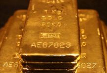 திருச்சி விமான நிலையத்தில் கடத்தல் தங்கத்துடன் இருவர் கைது