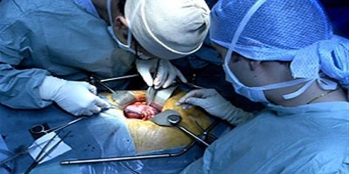 world first heart operation