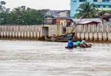 Penyeludup redah Sungai Golok