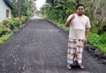 Lelaki Bina 11 Bonggol Di Atas Jalan Mohon Maaf