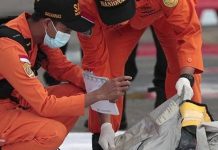 இந்தோனேசியா விமான விபத்து- பயணிகளின் உடல் பாகங்கள் மீட்பு