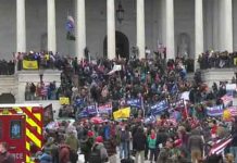 அமெரிக்க பாராளுமன்ற கலவரத்தில் காயமடைந்த போலீஸ் அதிகாரி உயிரிழப்பு -பலி 5 ஆக உயர்வு