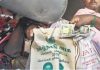 பொங்கல் பரிசு வாங்க குவிந்த தொழிலாளர்கள்: புதுக்கோட்டையில் பரபரப்பு!