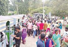 வைகை அணை பூங்காவில் குவிந்த சுற்றுலா பயணிகள்