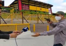 Wartawan dirompak ketika bersiaran langsung