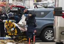 Beberapa orang ditembak mati di kedai runcit Colorado