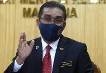 கோவிட் -19: எஸ்ஓபி மீறல்களுக்கான கடைசி முயற்சியாக சம்மன் என்று தக்கியுதீன் கூறுகிறார்