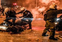 Pertempuran meletus di Greece