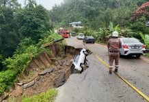 சாலையில் ஏற்பட்ட திடீர் சரிவு