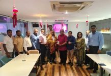 எங்களின் பிரச்சினைகளுக்குத் தீர்வு காணுங்கள்