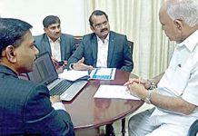 வாழை கழிவிலிருந்து ஆடை, பிஸ்கட் தயாரிக்கும் தொழில்நுட்பம்: