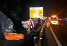 நெடுஞ்சாலையில் பேருந்து விபத்து – 14 பேர் காயம்