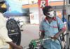 முகக்கவசம் அணிந்து வந்தால் மட்டுமே பெட்ரோல்-டீசல்: