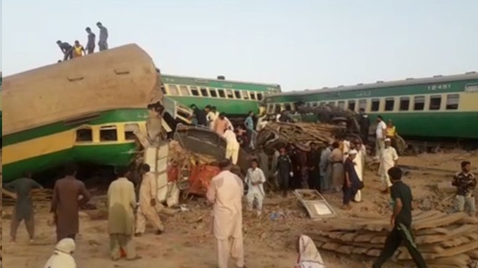 Pakistan-Train2-Twitter