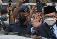 அரசாங்க மாற்றம் குறித்து பேசவில்லை; ஆக.1க்கு மேல் அவசரகாலம் வேண்டாம் என்றோம் – அன்வார் தகவல்