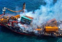 தீப்பிடித்த சரக்கு கப்பல்