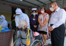 பேராக்கில் முதியோர் மையங்களை சேர்ந்த 3,176 பேருக்கு முதல் கட்ட தடுப்பூசி இன்று போடப்பட்டது