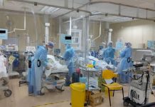 மலேசியாவில் புதிய உச்சத்தை மீண்டும் தொட்டன கோவிட்-19 மரணங்கள்; பலி எண்ணிக்கை 207 ஆக உயர்வு