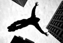 Lelaki jatuh dari tingkat 15, sebulan setelah isterinya meninggal dunia kerana Covid-19