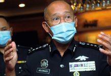 Memukul keponakan sehingga mati, lelaki mati setelah ditangkap