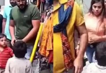 மாஸ்க் அணியாதவர்களை தட்டிக்கேட்ட சிறுவன்