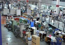 தொழிற்சாலைகளை மூட உத்தரவிட சிலாங்கூர் மாநில அதிகாரிகளுக்கு அதிகாரம் இல்லை என்கிறார் மத்திய செயலவை உறுப்பினர்