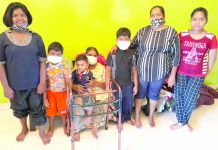 KELUARGA INDIA YANG MASIH DIHAMBAT KEMISKINAN